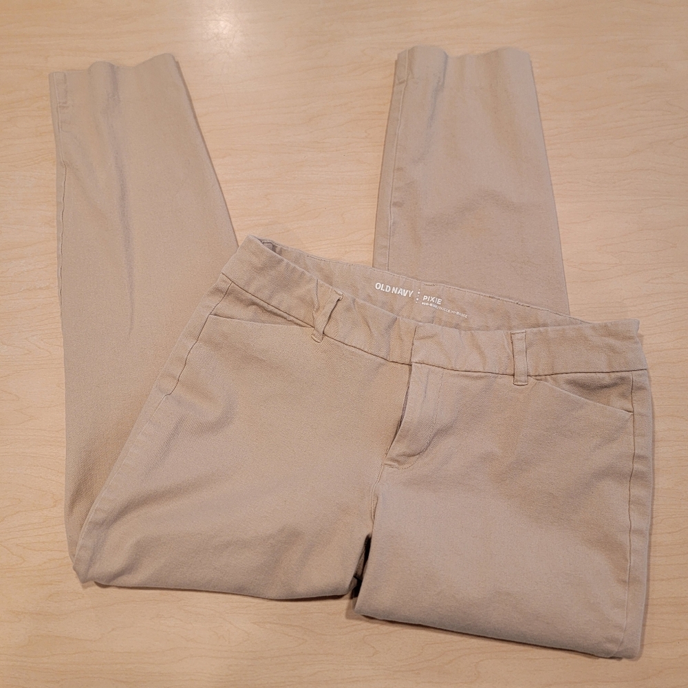 Old Navy Pixie Mid-Rise Pants in Khaki Size 10 Regular